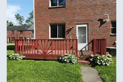 507 Washington Ave, Clairton, PA 15025 - Photo 3