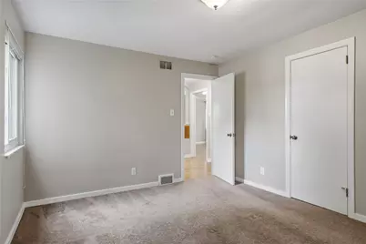 359 Dorseyville Rd, Pittsburgh, PA 15215 - Photo 17