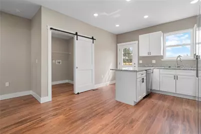 838 Eureka St, Pittsburgh, PA 15210 - Photo 11