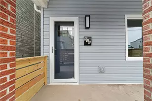 838 Eureka St, Pittsburgh, PA 15210 - Photo 3