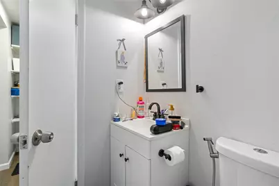 8 E Sycamore St, Pittsburgh, PA 15211 - Photo 9