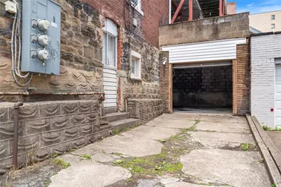 8 E Sycamore St, Pittsburgh, PA 15211 - Photo 25
