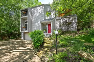 109 Colwyn Rd, Ross Twp, PA 15237 - Photo 1