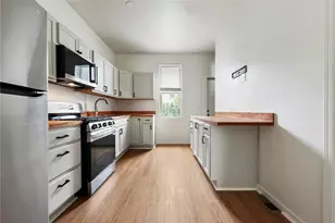 2828 Larkins Wy, Pittsburgh, PA 15203 - Photo 7
