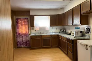 100 Penn St, Green/Commdre/Prchse, PA 15724 - Photo 11
