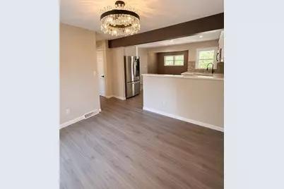 870 N Buhl Farm Dr, Sharpsville, PA 16148 - Photo 5