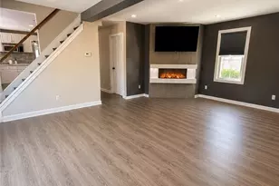 870 N Buhl Farm Dr, Sharpsville, PA 16148 - Photo 9