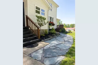870 N Buhl Farm Dr, Sharpsville, PA 16148 - Photo 3