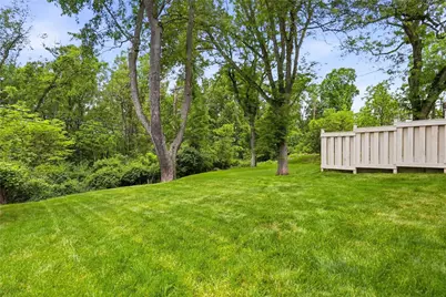 1298 Arrowood Dr, Pittsburgh, PA 15243 - Photo 41
