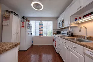 417 Lark Tree Cir, South Fayette, PA 15017 - Photo 3