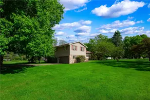 23 Kimberly Dr, Liberty Township, PA 16127 - Photo 3