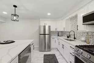 146 S 17th St, Pittsburgh, PA 15203 - Photo 17