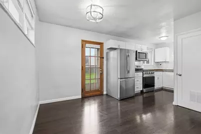 102 Dunbar Dr, Wilkins Township, PA 15235 - Photo 9