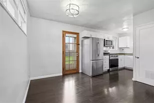 102 Dunbar Dr, Wilkins Township, PA 15235 - Photo 9