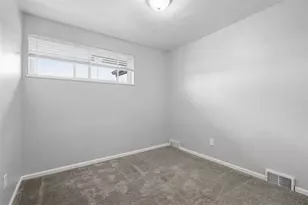102 Dunbar Dr, Wilkins Township, PA 15235 - Photo 13