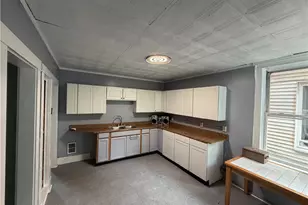 537 Thompson, Donora, PA 15033 - Photo 3