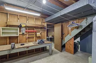 1009 Hazel St, New Castle, PA 16101 - Photo 27