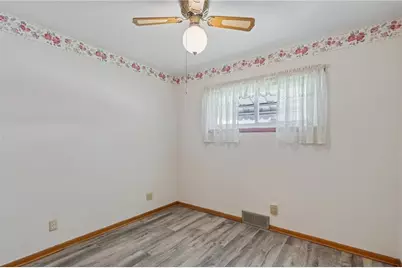 1009 Hazel Street, New Castle, PA 16101 - Photo 17
