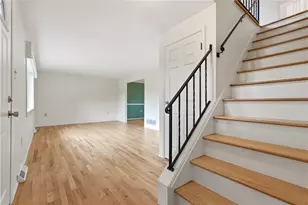 8836 Willoughby Rd, Pittsburgh, PA 15237 - Photo 3