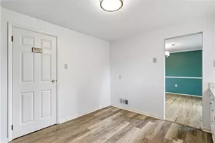 8836 Willoughby Rd, Pittsburgh, PA 15237 - Photo 15