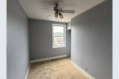 549 Thompson, Donora, PA 15033 - Photo 13