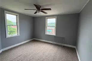549 Thompson, Donora, PA 15033 - Photo 11