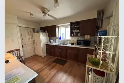 1127 Sycamore St, Connellsville, PA 15425 - Photo 3