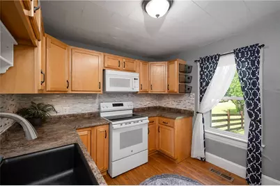 303 Home Street, Mercer Boro, PA 16137 - Photo 13