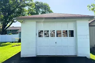 1010 Sunset Ave, Grove City Boro, PA 16127 - Photo 3