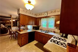 156 Clarksen Dr, Union Township, PA 16101 - Photo 11