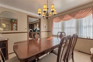 108 Wiltshire Cir, Monroeville, PA 15146 - Photo 9