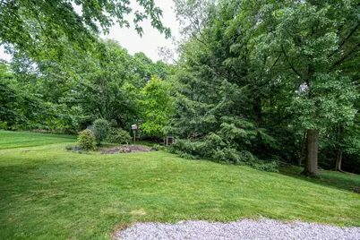 105 Nanton Way, Robinson Twp, PA 15108 - Photo 9