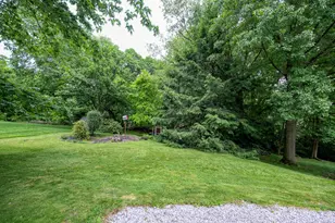 105 Nanton Way, Robinson Twp, PA 15108 - Photo 9