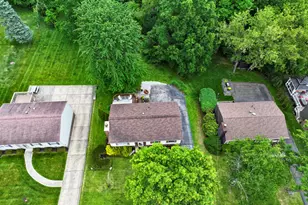 105 Nanton Way, Robinson Twp, PA 15108 - Photo 5