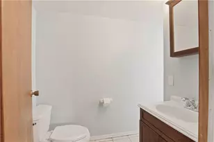 136 Morewood St, Mt Pleasant Boro, PA 15666 - Photo 25