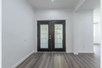 6334 Forward Ave, Pittsburgh, PA 15217 - Photo 3
