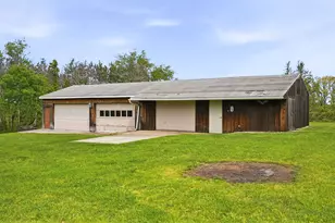 1389 Gilchrist Rd, Bethel Township, PA 15690 - Photo 29