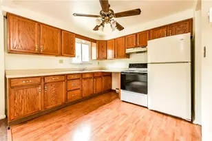 2044 Renton Rd, Pittsburgh, PA 15239 - Photo 7