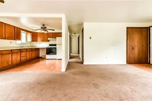 2044 Renton Rd, Pittsburgh, PA 15239 - Photo 5