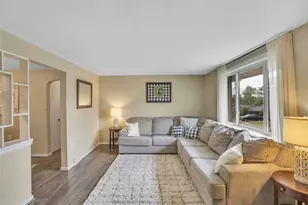 720 Linda Dr, Pittsburgh, PA 15226 - Photo 5