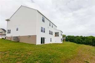 109 Mesa Dr, Moon/Crescent Twp, PA 15108 - Photo 29