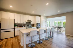 109 Mesa Dr, Moon/Crescent Twp, PA 15108 - Photo 3