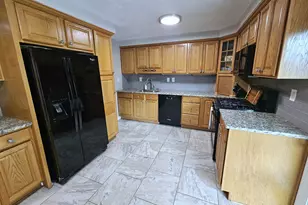 1021 Balsam Dr, South Strabane, PA 15301 - Photo 7