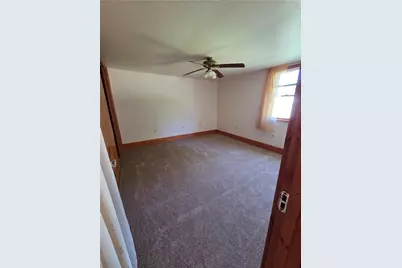 115 Hoeveler St, Springdale Boro, PA 15144 - Photo 9