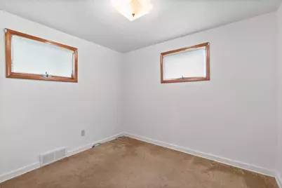 402 Oakhurst Ave, North Versailles, PA 15137 - Photo 9