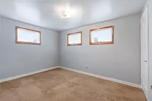 402 Oakhurst Ave, North Versailles, PA 15137 - Photo 7
