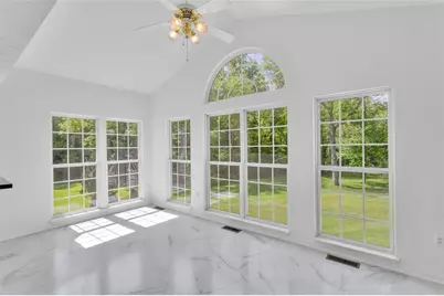 425 Mallard Dr, Cranberry Township, PA 16066 - Photo 15