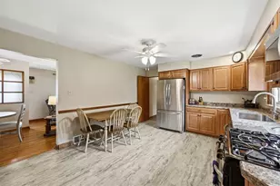 2207 Ridgevue Ave, Aliquippa, PA 15001 - Photo 9