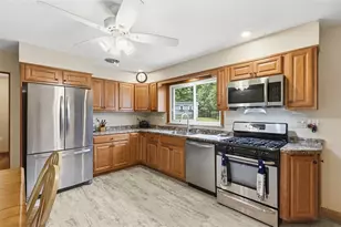 2207 Ridgevue Ave, Aliquippa, PA 15001 - Photo 11