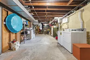 2207 Ridgevue Ave, Aliquippa, PA 15001 - Photo 23